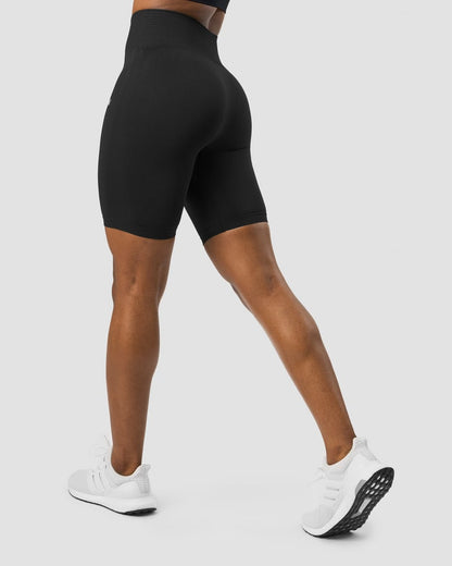 define seamless biker shorts wmn black