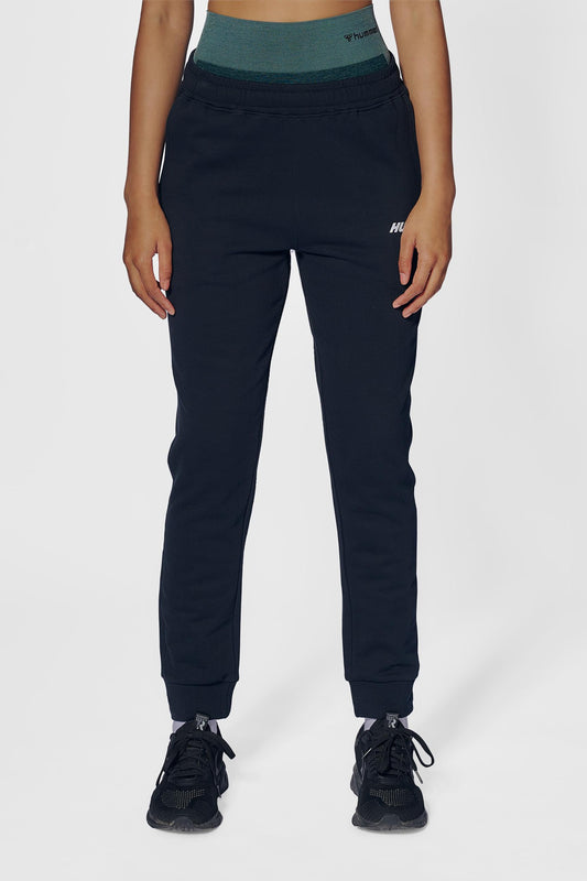 HUMMEL - Hmlelemental Regular Pants Woman - Black