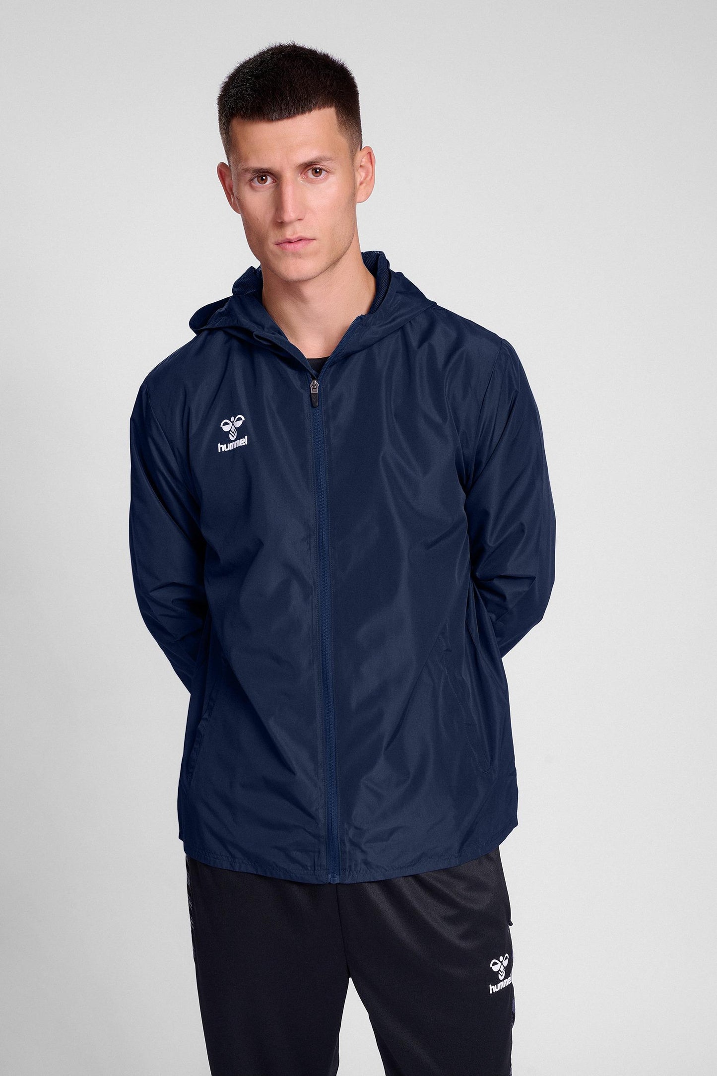 HUMMEL - Hmlessential Aw Jacket - Marine