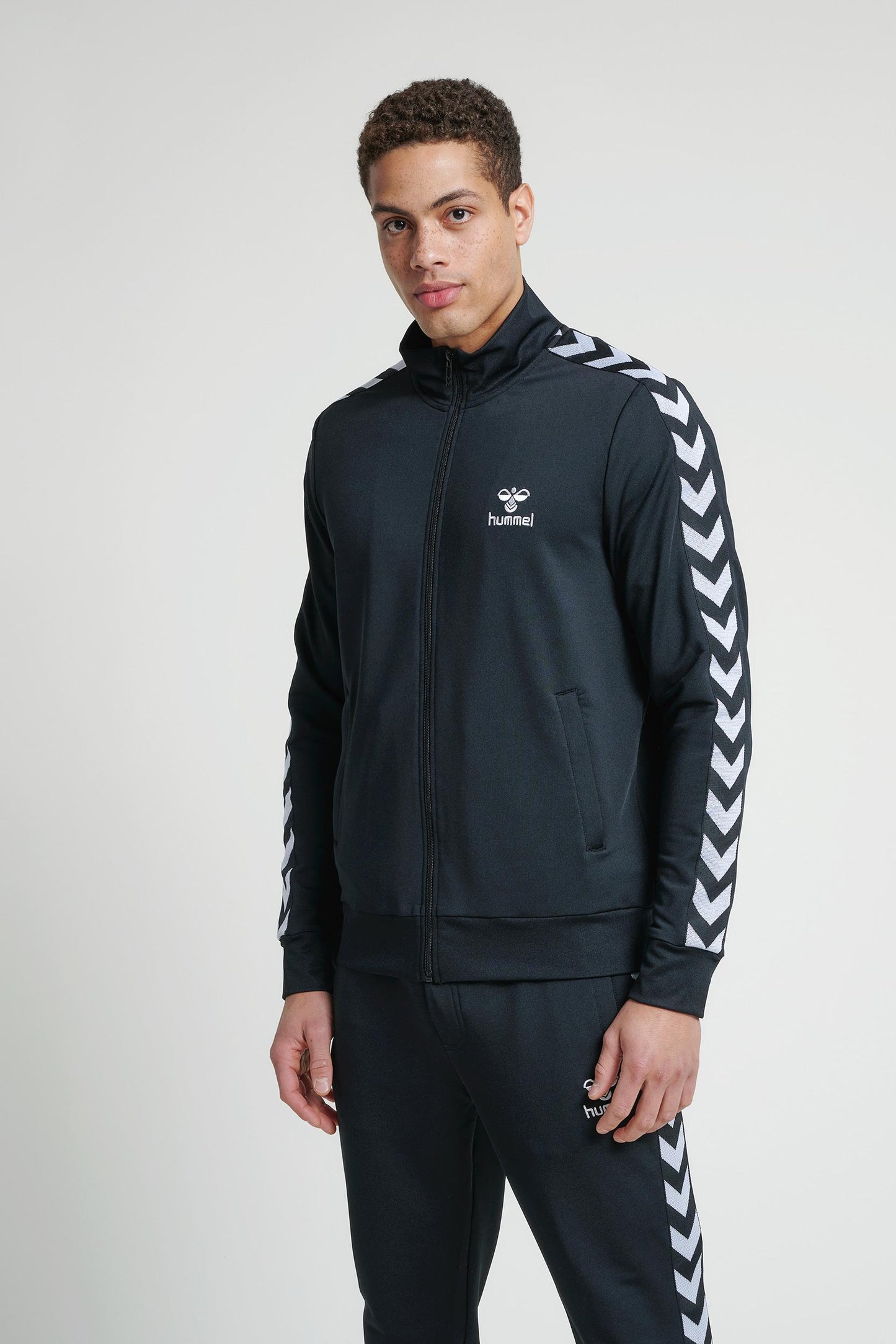 HUMMEL - Hmlnathan 2.0 Zip Jacket - Black