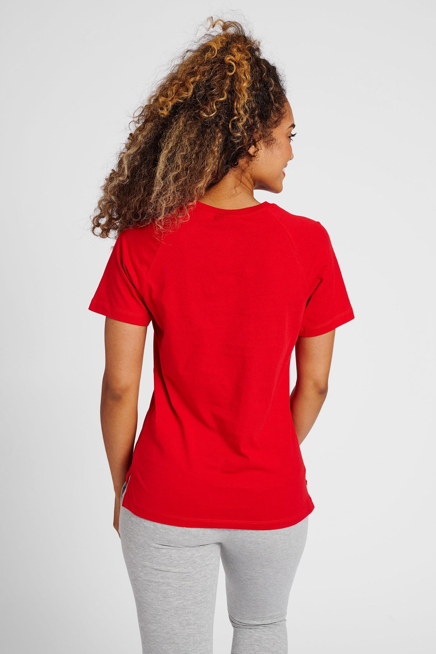 HUMMEL - Hmlnoni 2.0 T-shirt - Barbados Cherry