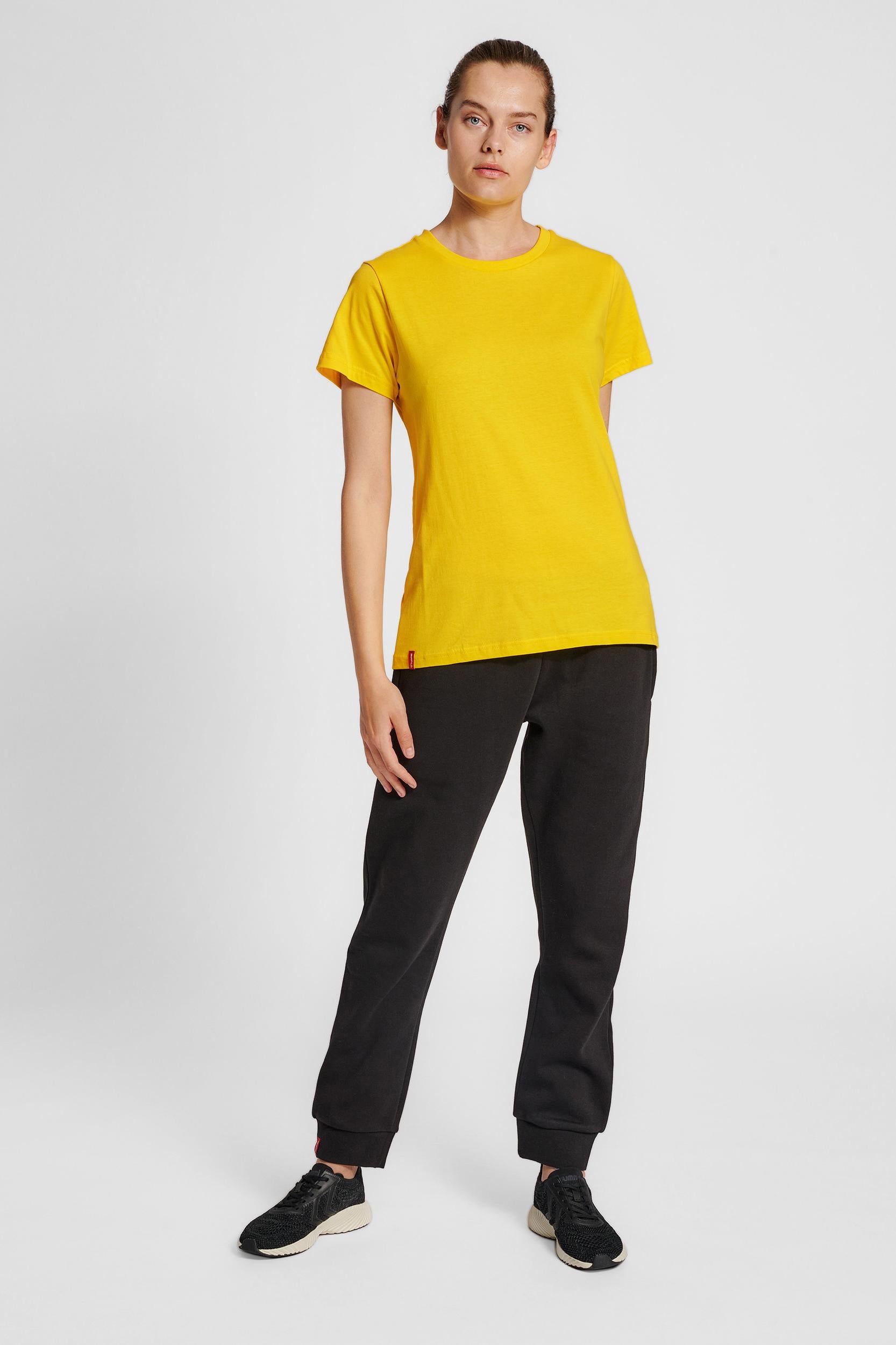 HUMMEL - Hmlred Basic T-shirt S/s Woman - Empire Yellow