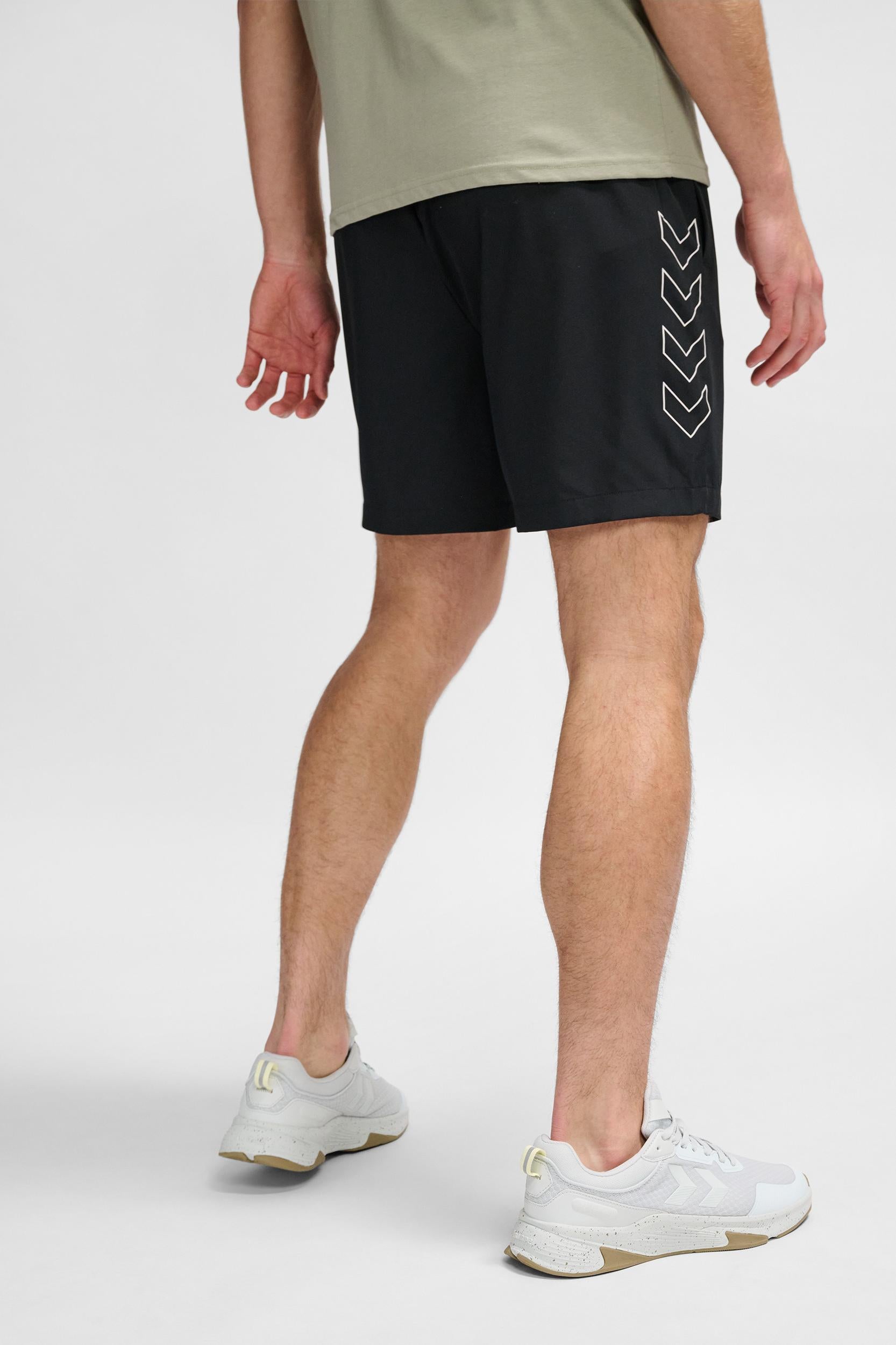 HUMMEL - Hmlte Base Woven Shorts - Black